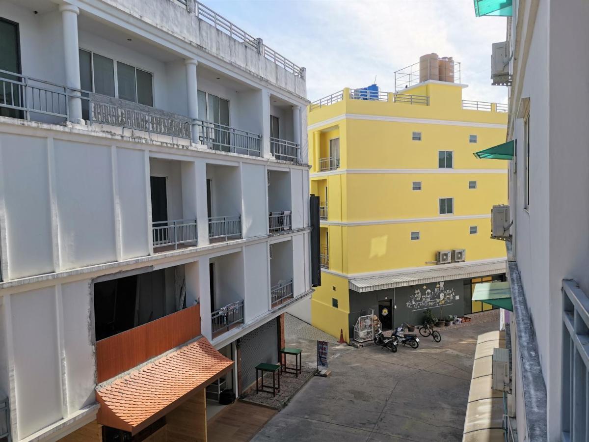 Sure Guesthouse Praia de Kamala Exterior foto